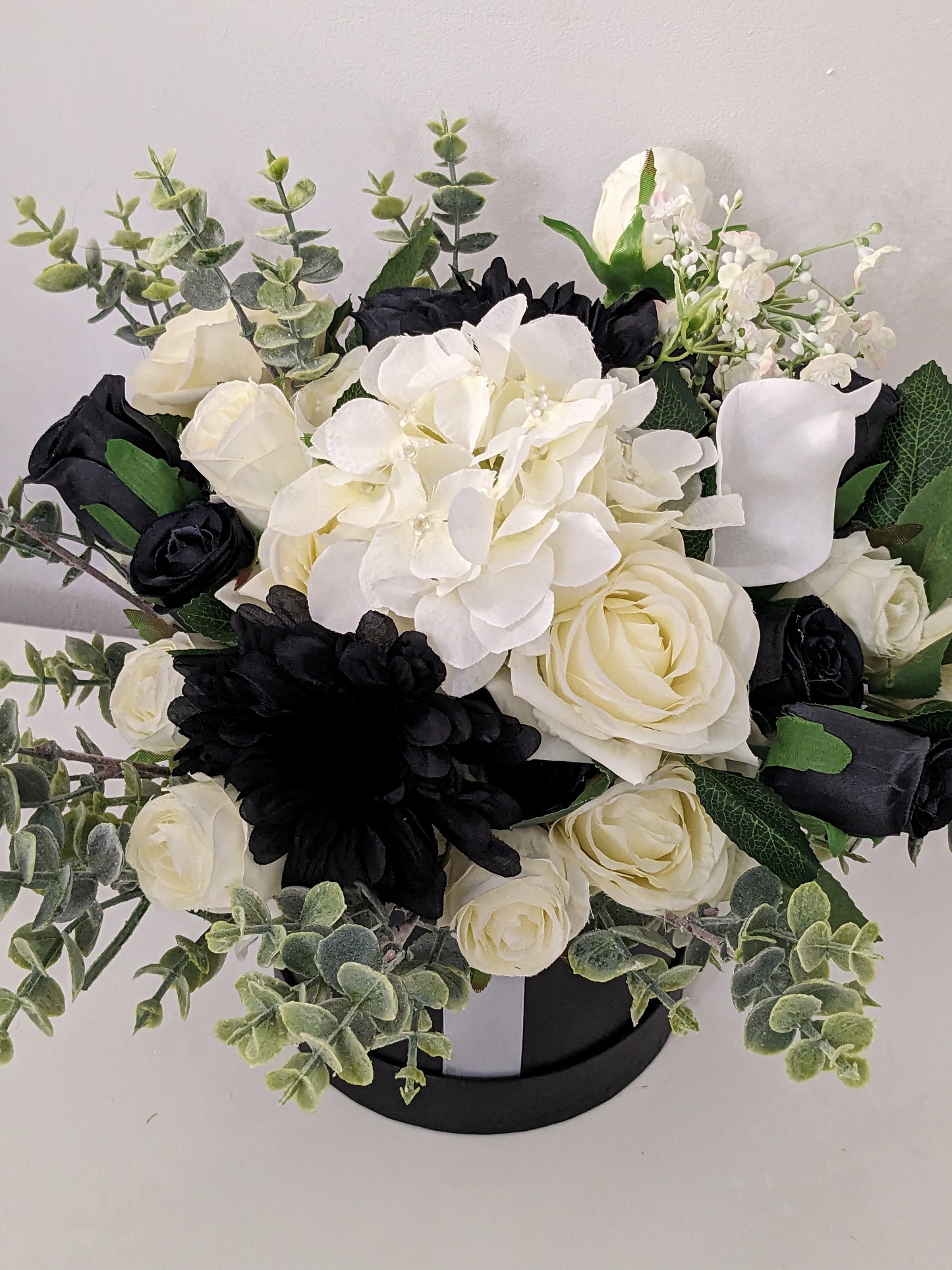 Black & Cream Stunning Silk Flowers Hat Box