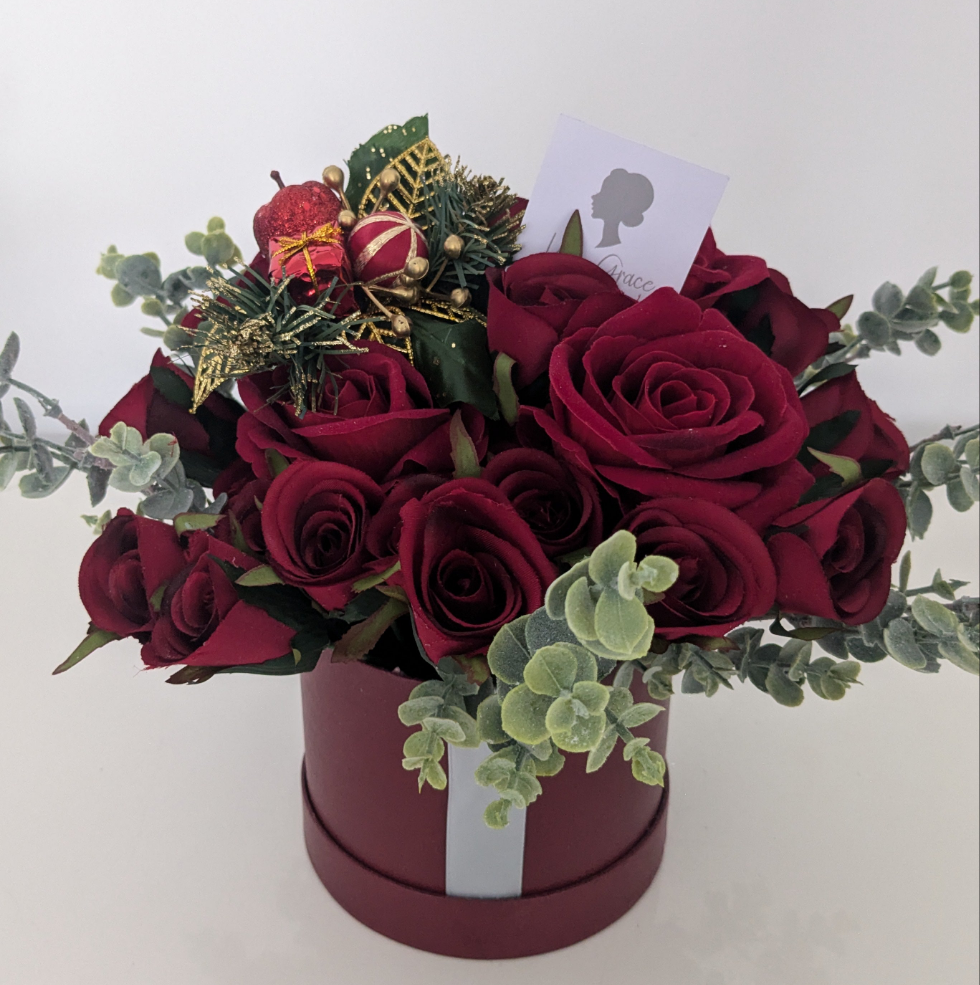 Christmas Red Stunning Silk Flowers Hat Box