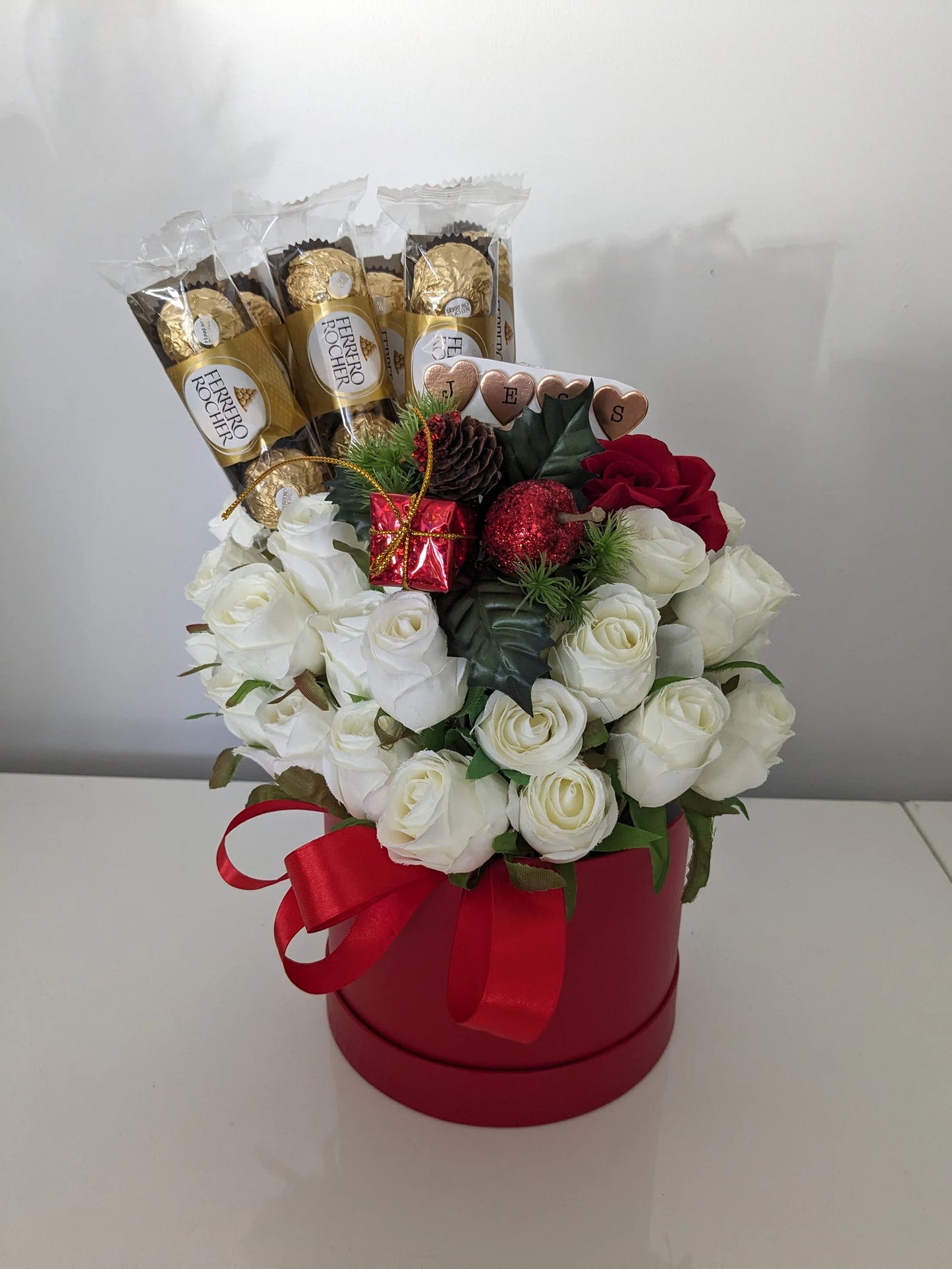 Personalised Christmas Ferrero Rocher Red Stunning Silk Roses Hat Box