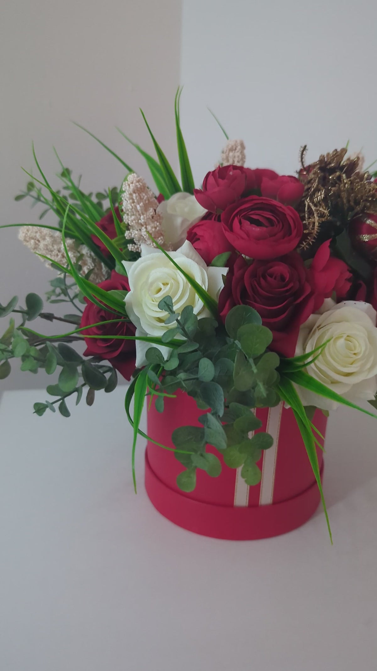 Red Christmas Peony Silk Flowers Hat Box