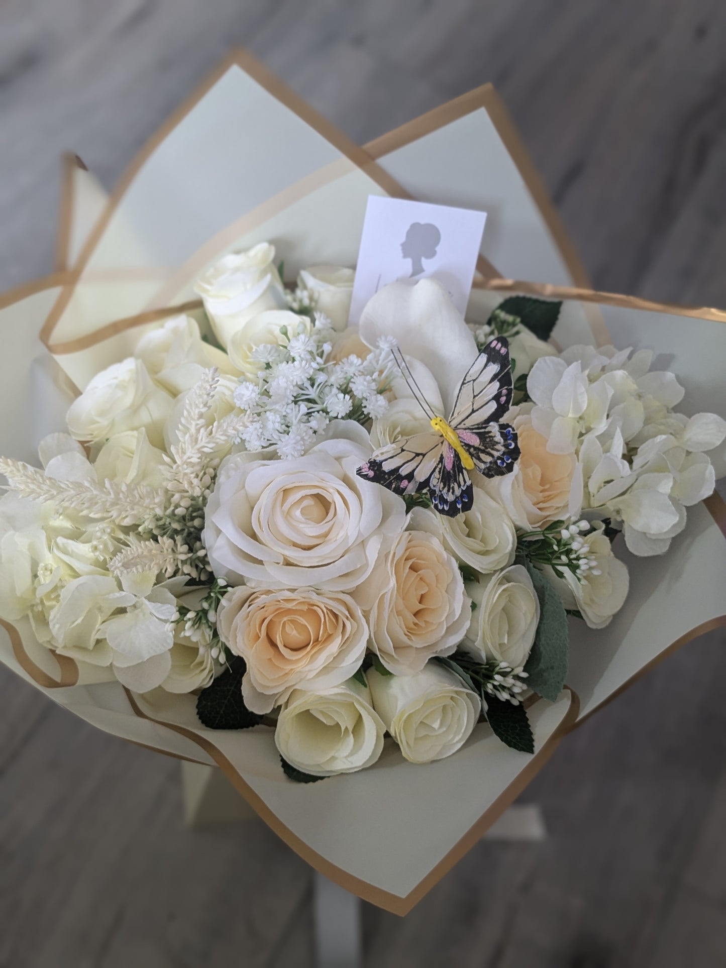 Cream Stunning Handtied Bouquet