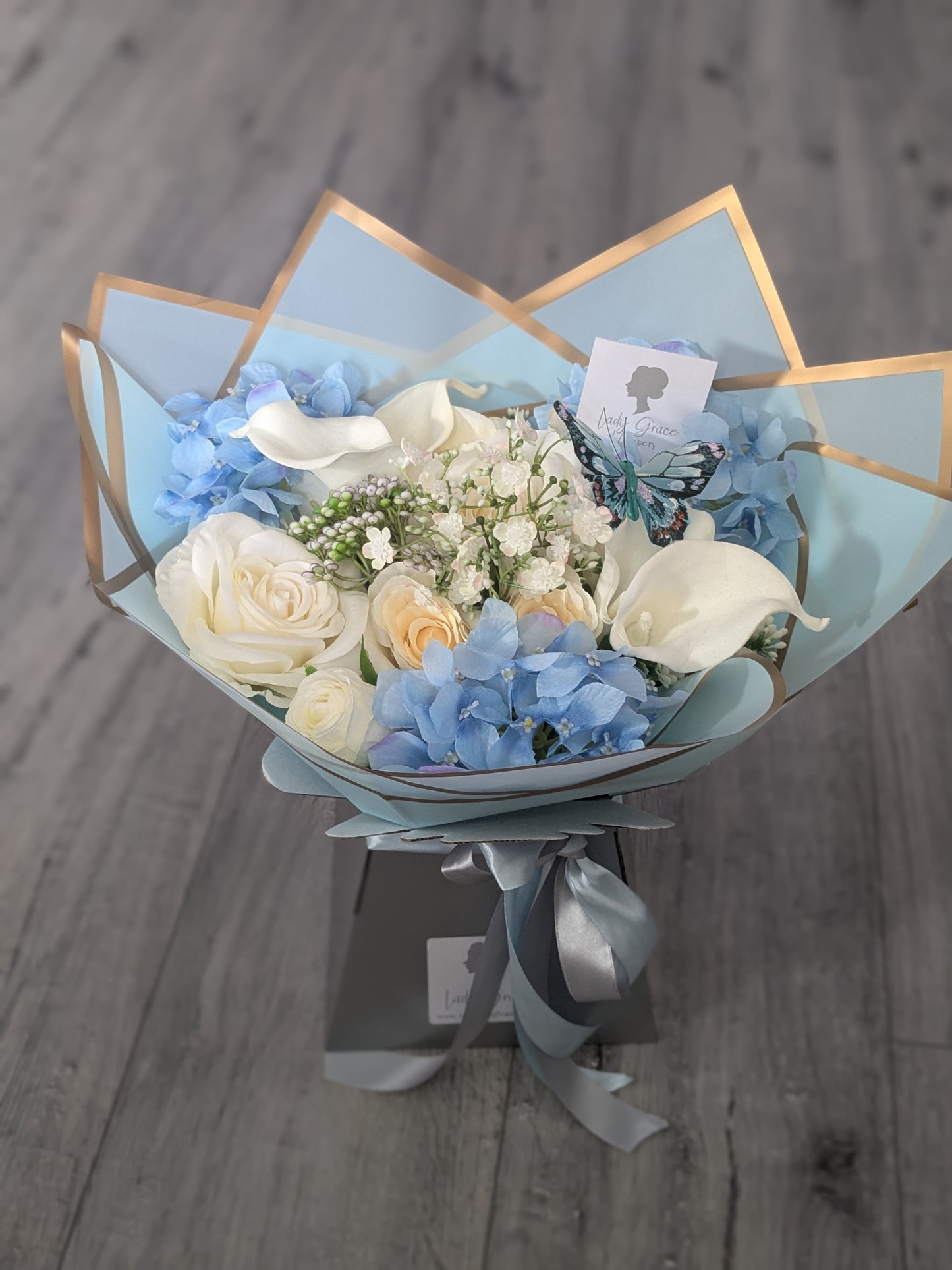 Blue Stunning Handtied Bouquet