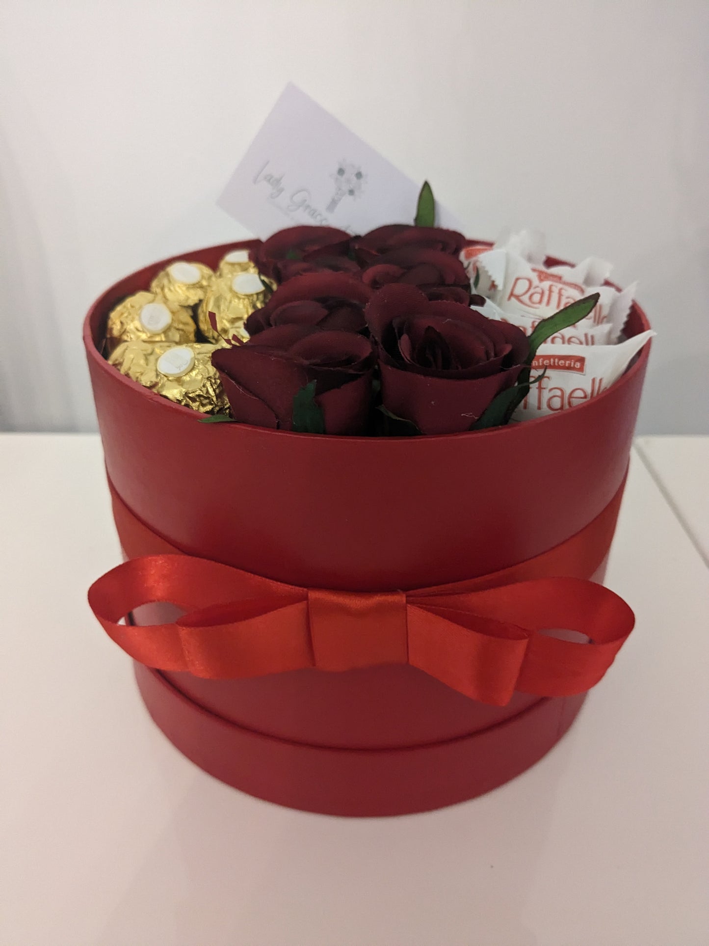 Red Ferrero & Raffaello Hat Box Silk Flowers Gift - Large