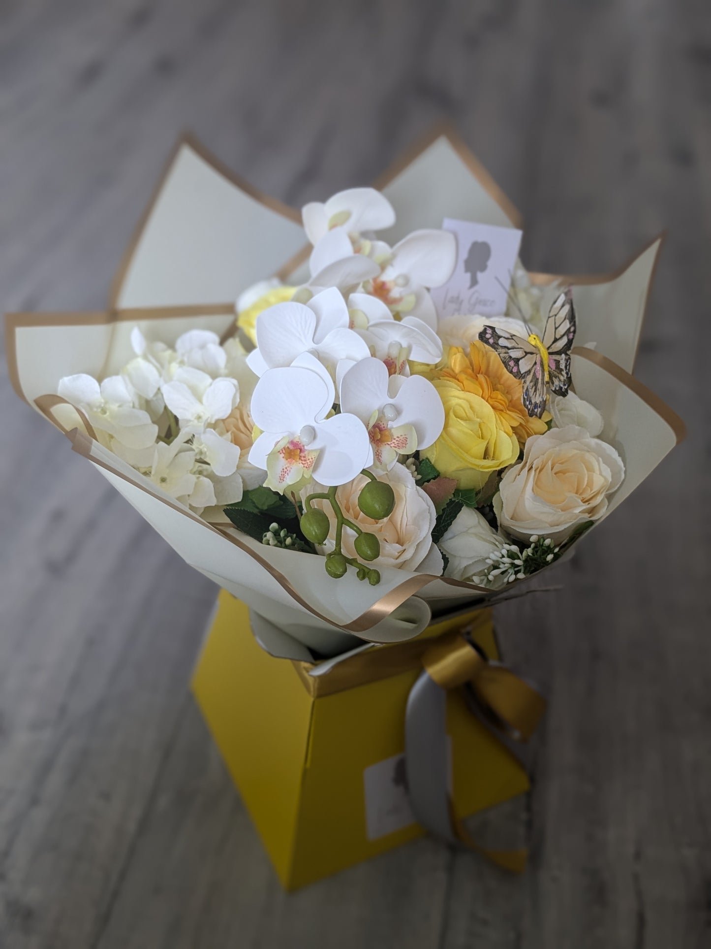 Yellow Stunning Handtied Bouquet