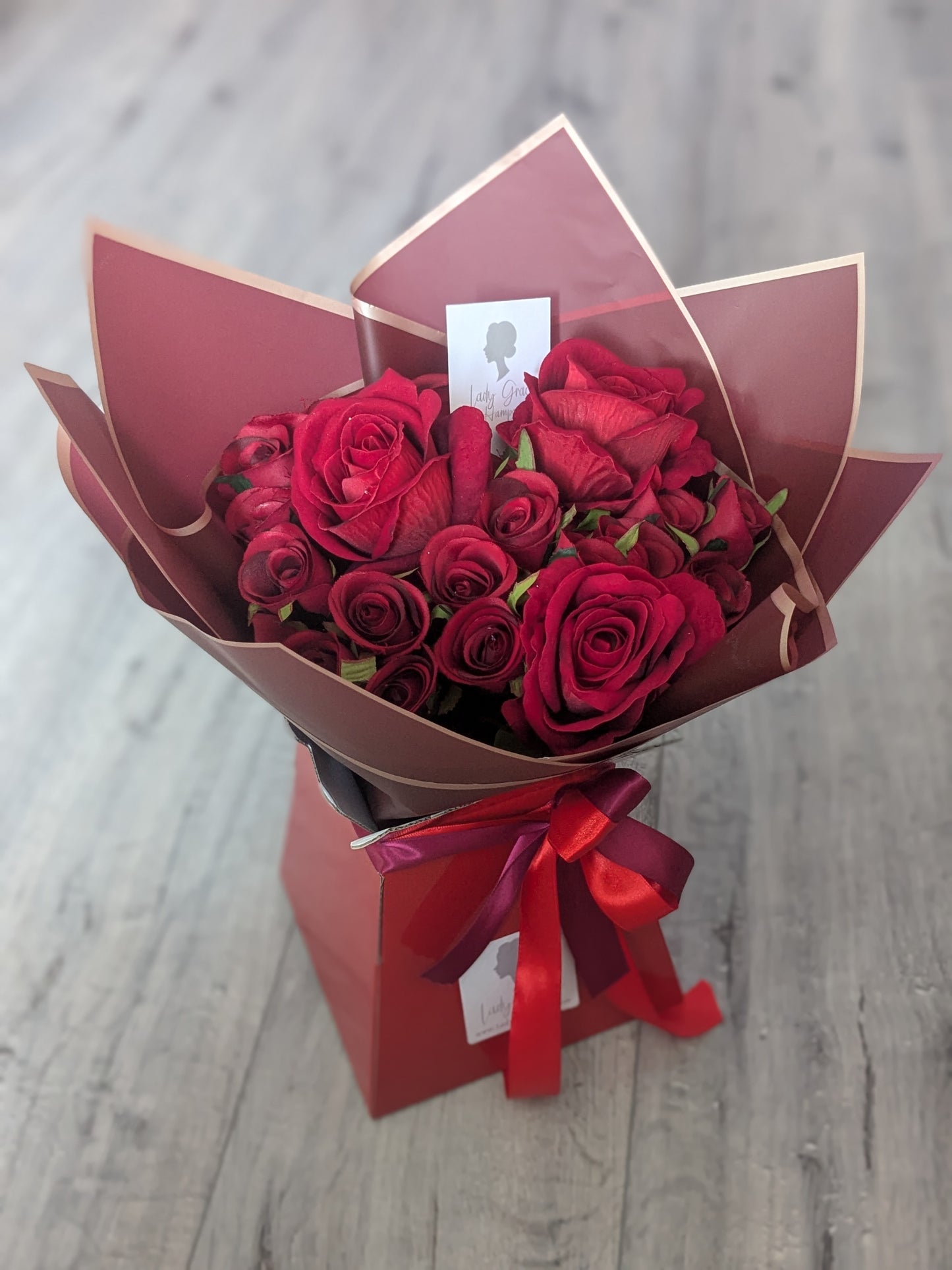 Red Stunning Handtied Bouquet