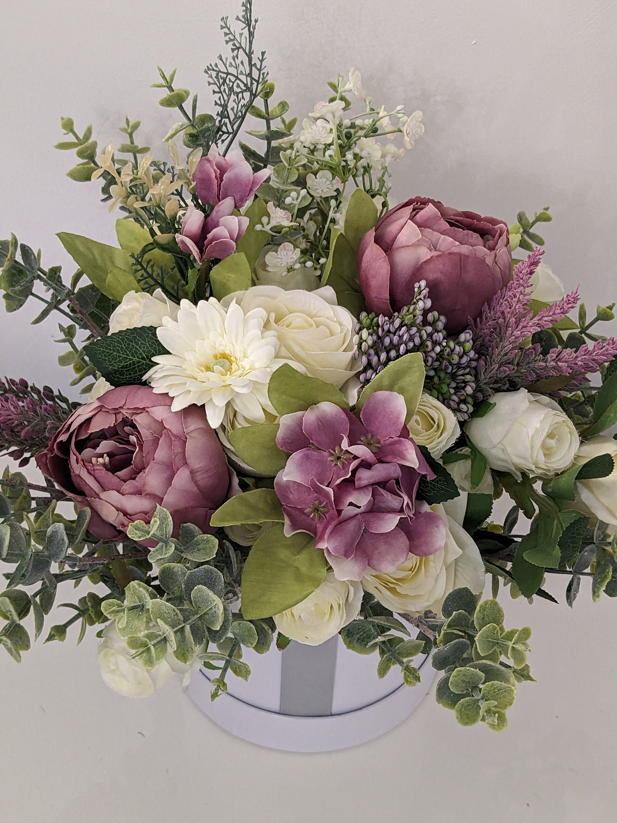 Cream & Mauve Stunning Silk Flowers Hat Box