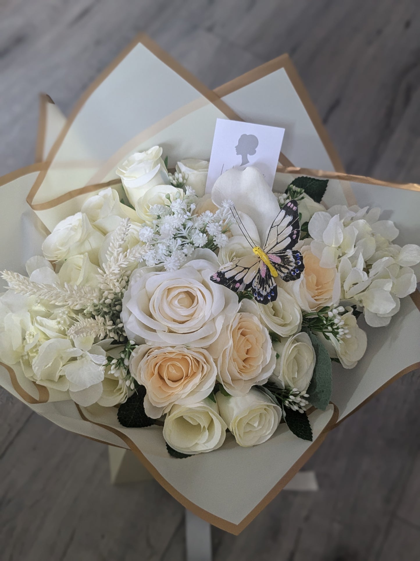 Cream Stunning Handtied Bouquet