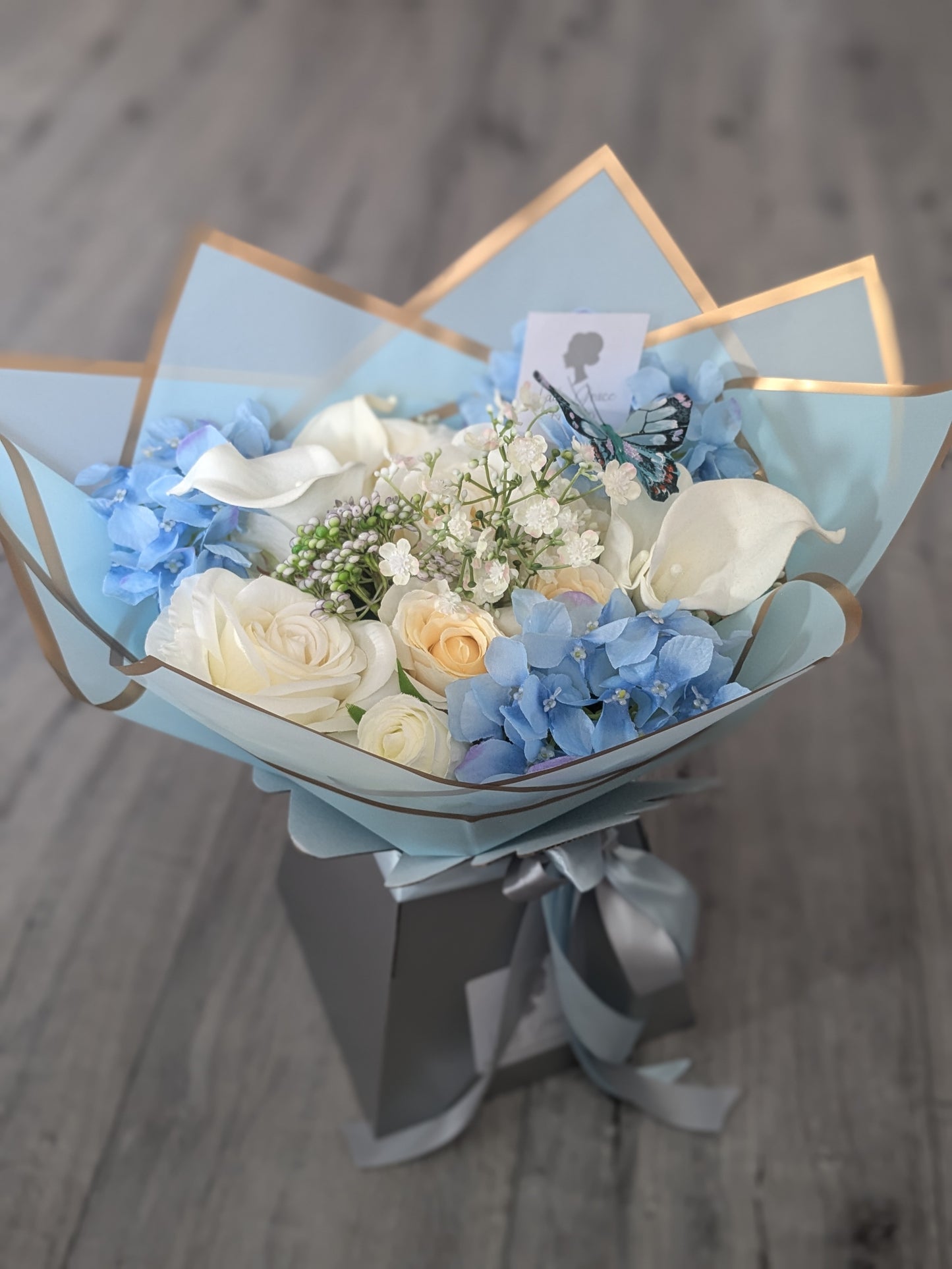 Blue Stunning Handtied Bouquet