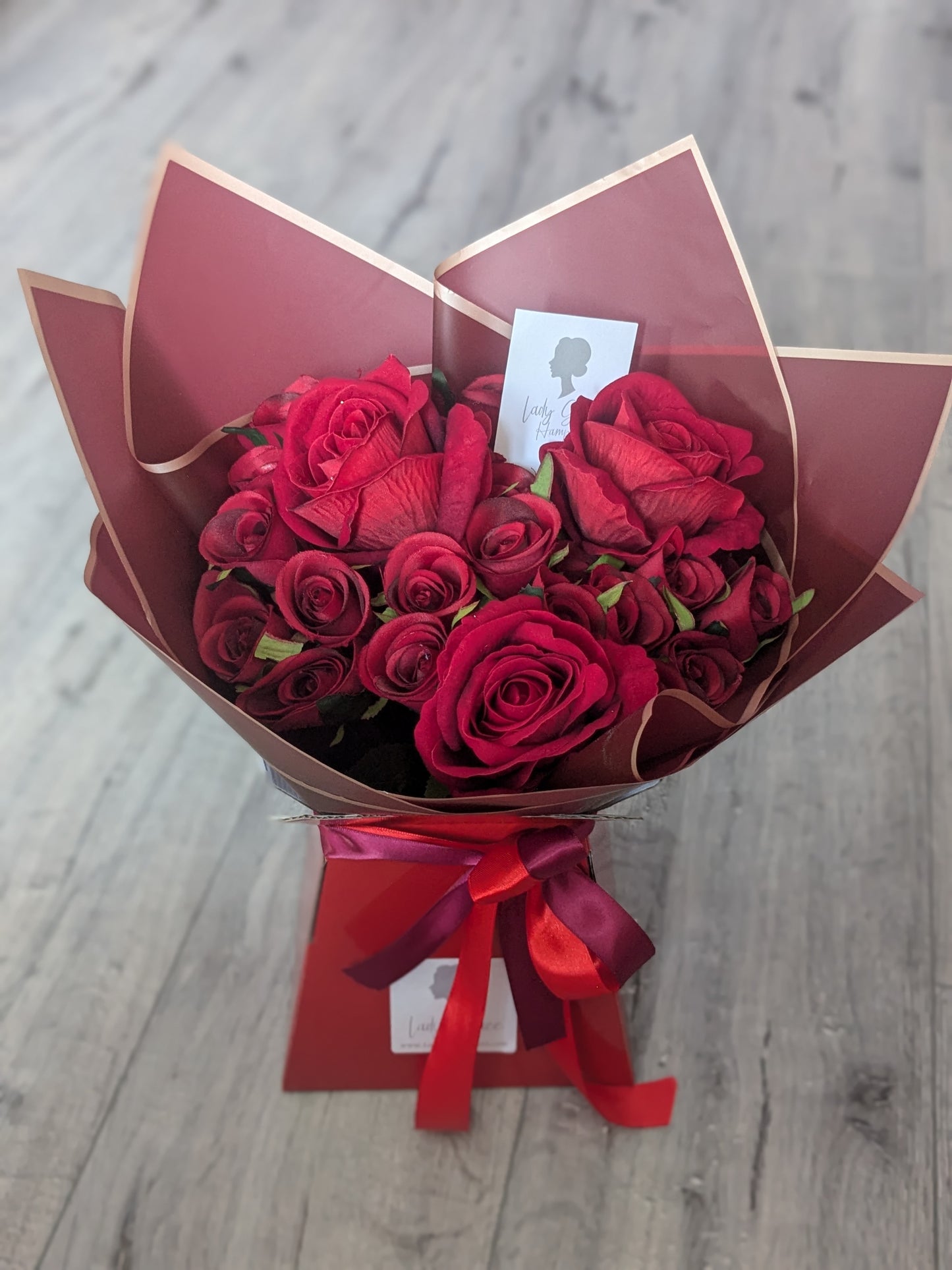 Red Stunning Handtied Bouquet